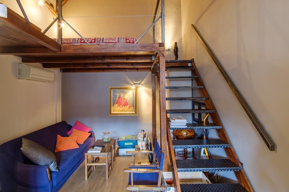 Living room, Photo of the whole room, Seating area, Bedroom, air conditioner