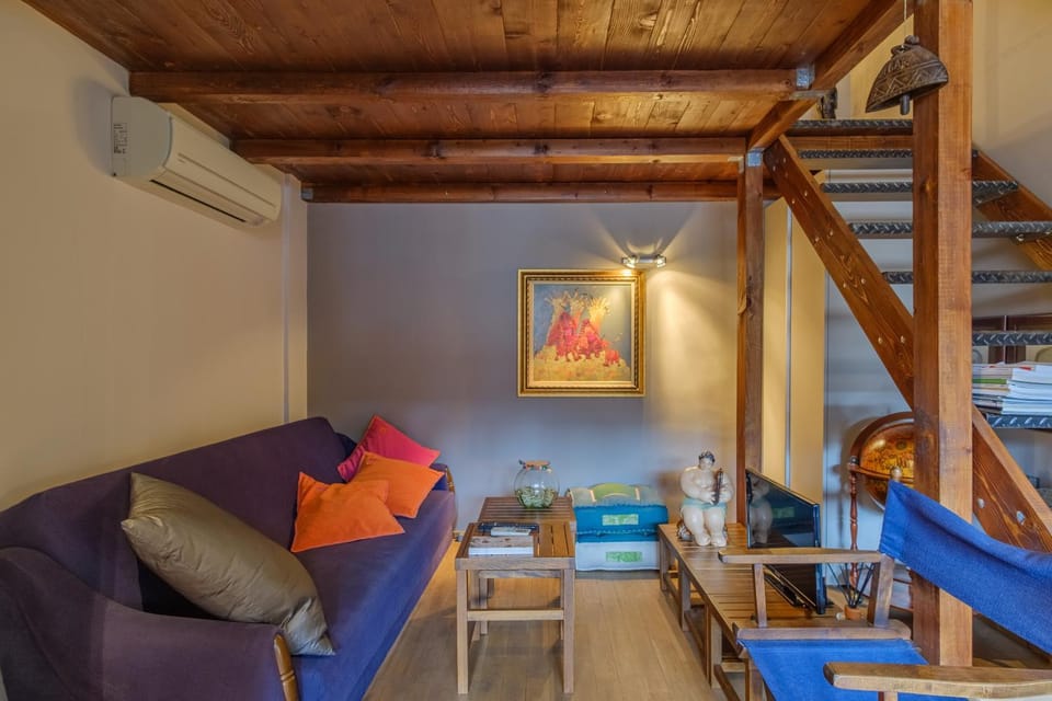 Living room, Decorative detail, Seating area, air conditioner
