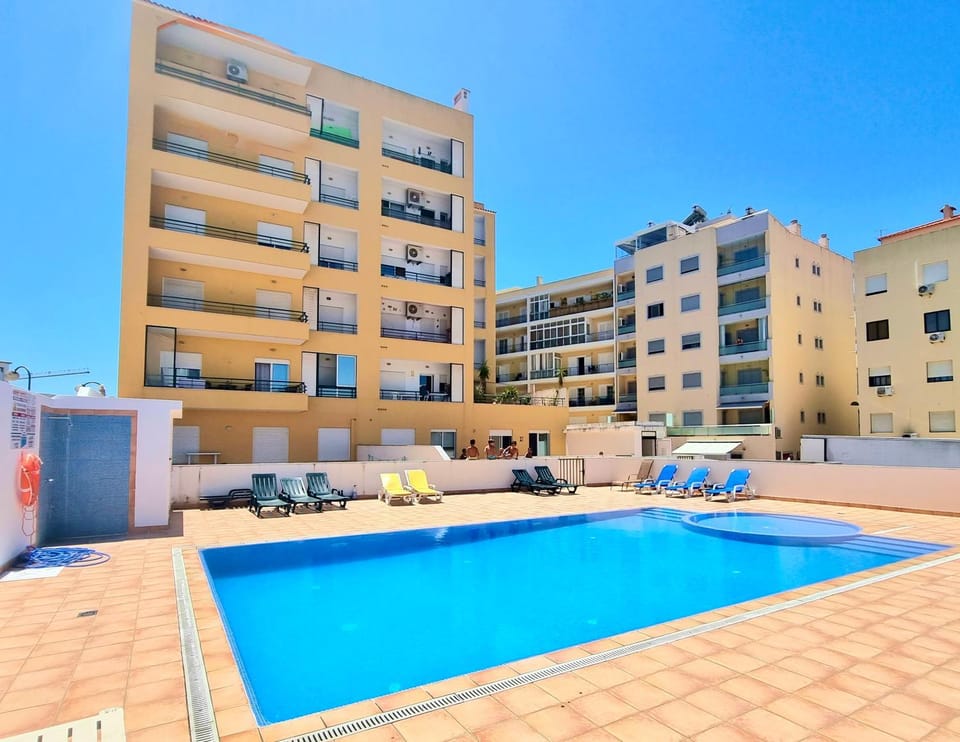 Property building, Spa and wellness centre/facilities, Pool view, Swimming pool