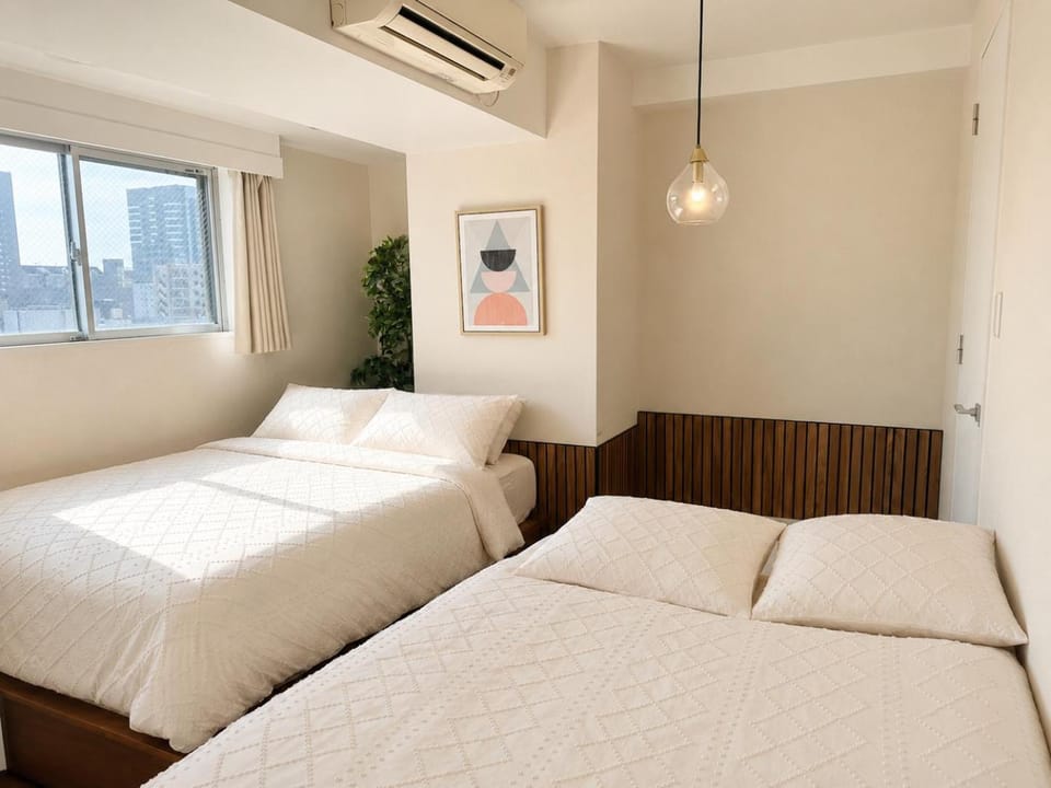 Bed, Bedroom, air conditioner