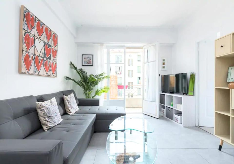 TV and multimedia, Seating area, Evening entertainment