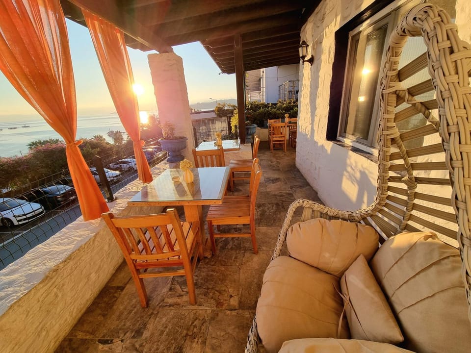 Patio, View (from property/room), Balcony/Terrace, Sea view