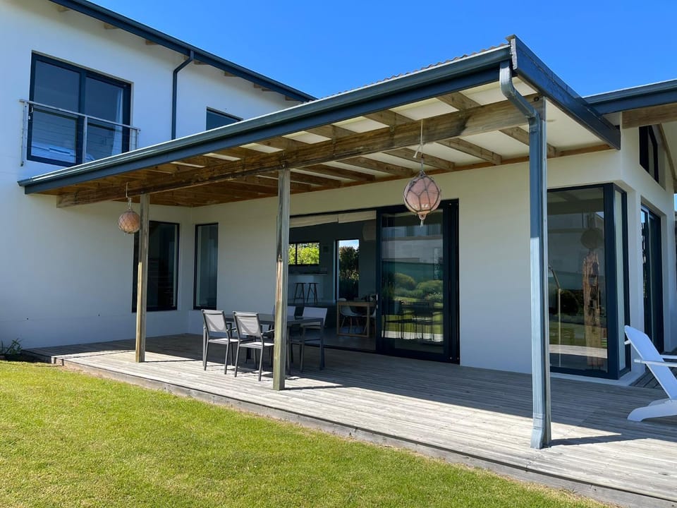 Property building, Patio
