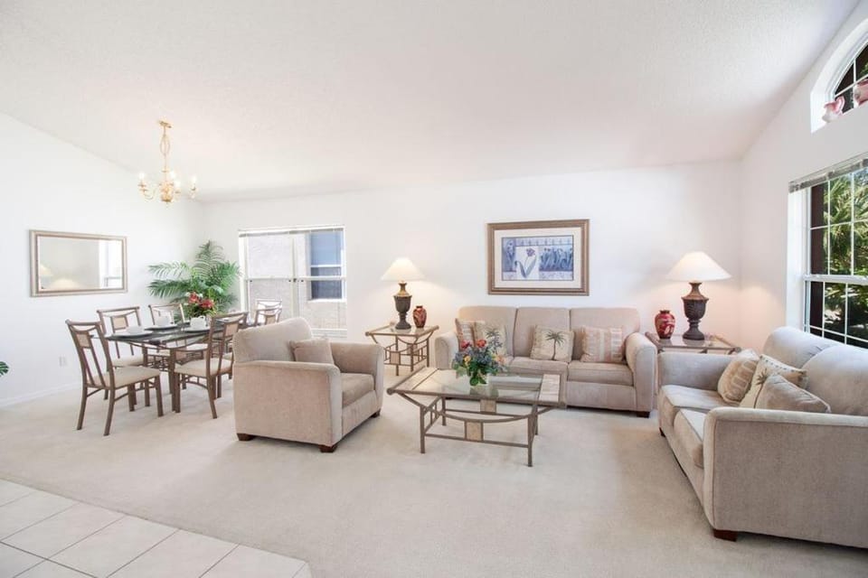 Private Pool Home at Seasons Community Villa in Kissimmee