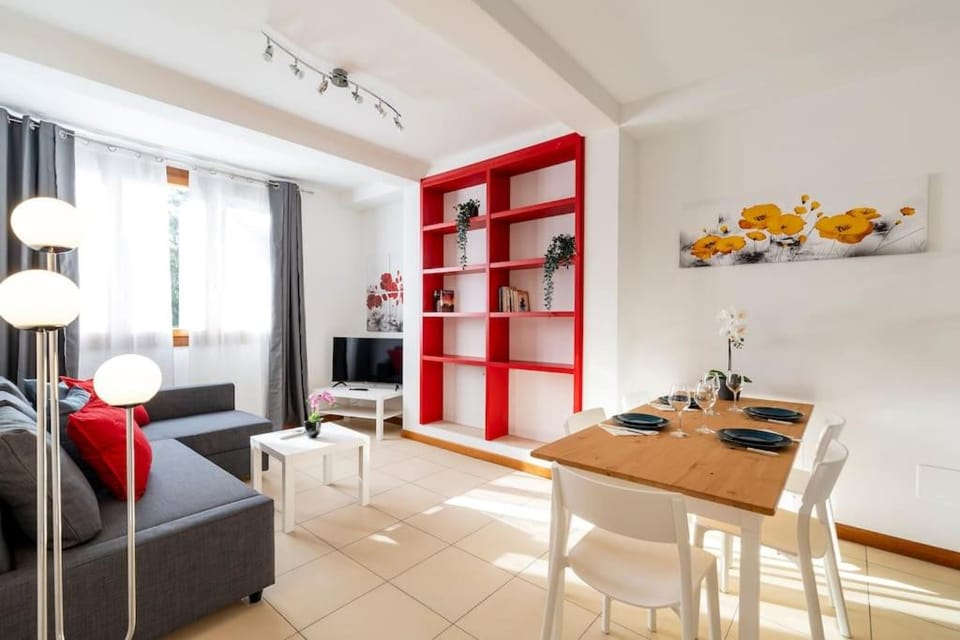 enJoy Home - appartamento I Papaveri Apartment in Padua