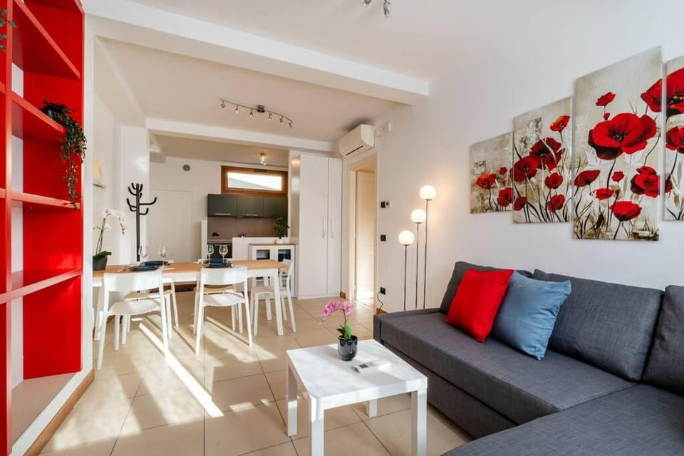 enJoy Home - appartamento I Papaveri Apartment in Padua