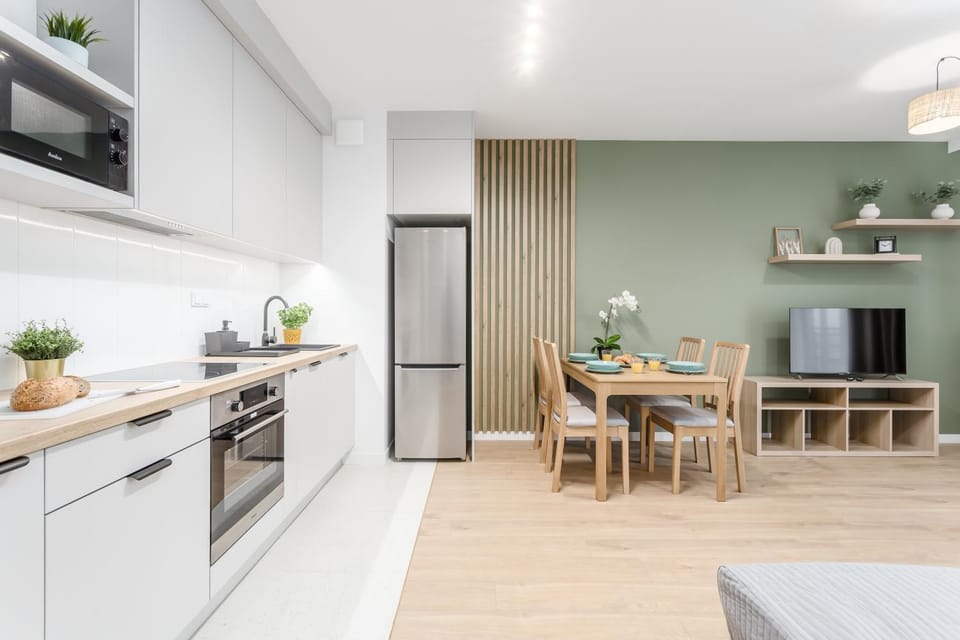 TV and multimedia, Kitchen or kitchenette, Dining area, minibar, stove