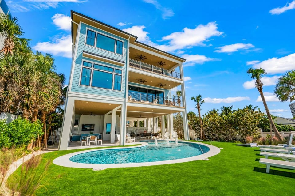 Property building, Day, Natural landscape, Other, Pool view, Swimming pool, sunbed