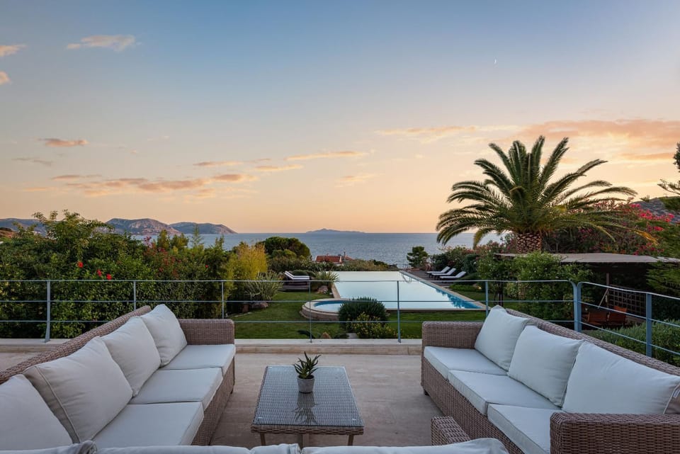 Balcony/Terrace, Balcony/Terrace, Seating area, Sea view