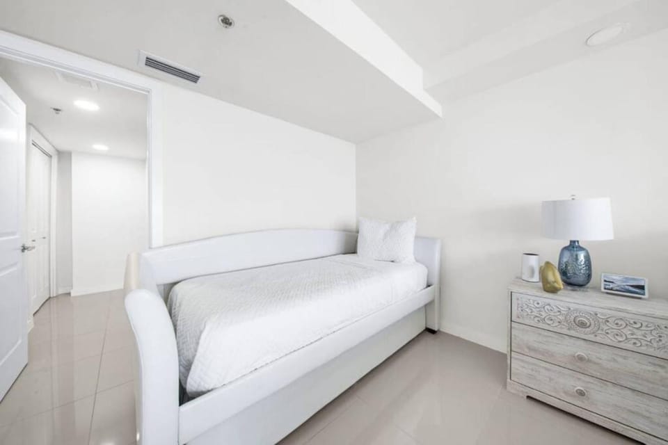 The Best Condo To Enjoy The Island Great View House in South Padre Island