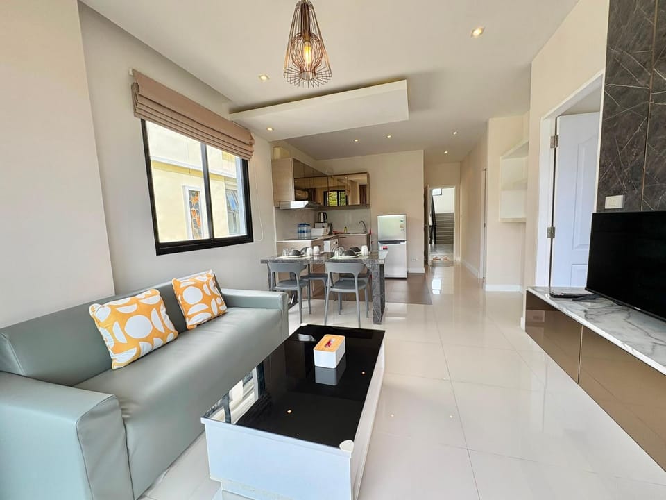 Cozy 2 bedrooms walk to Nai Harn beach Apartment in Rawai