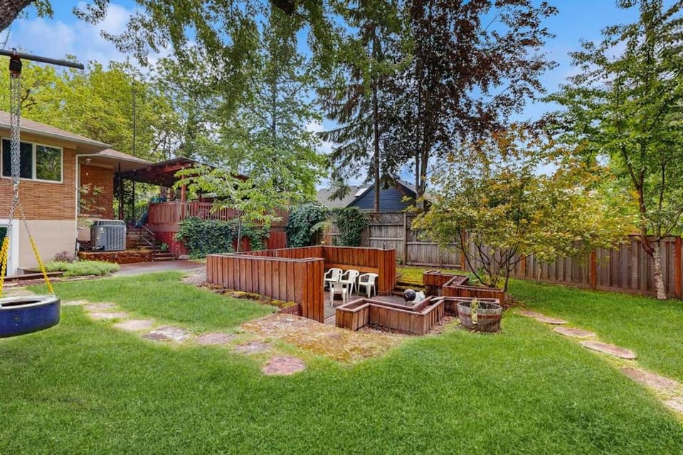 Historic SW Portland Sanctuary House in Tigard