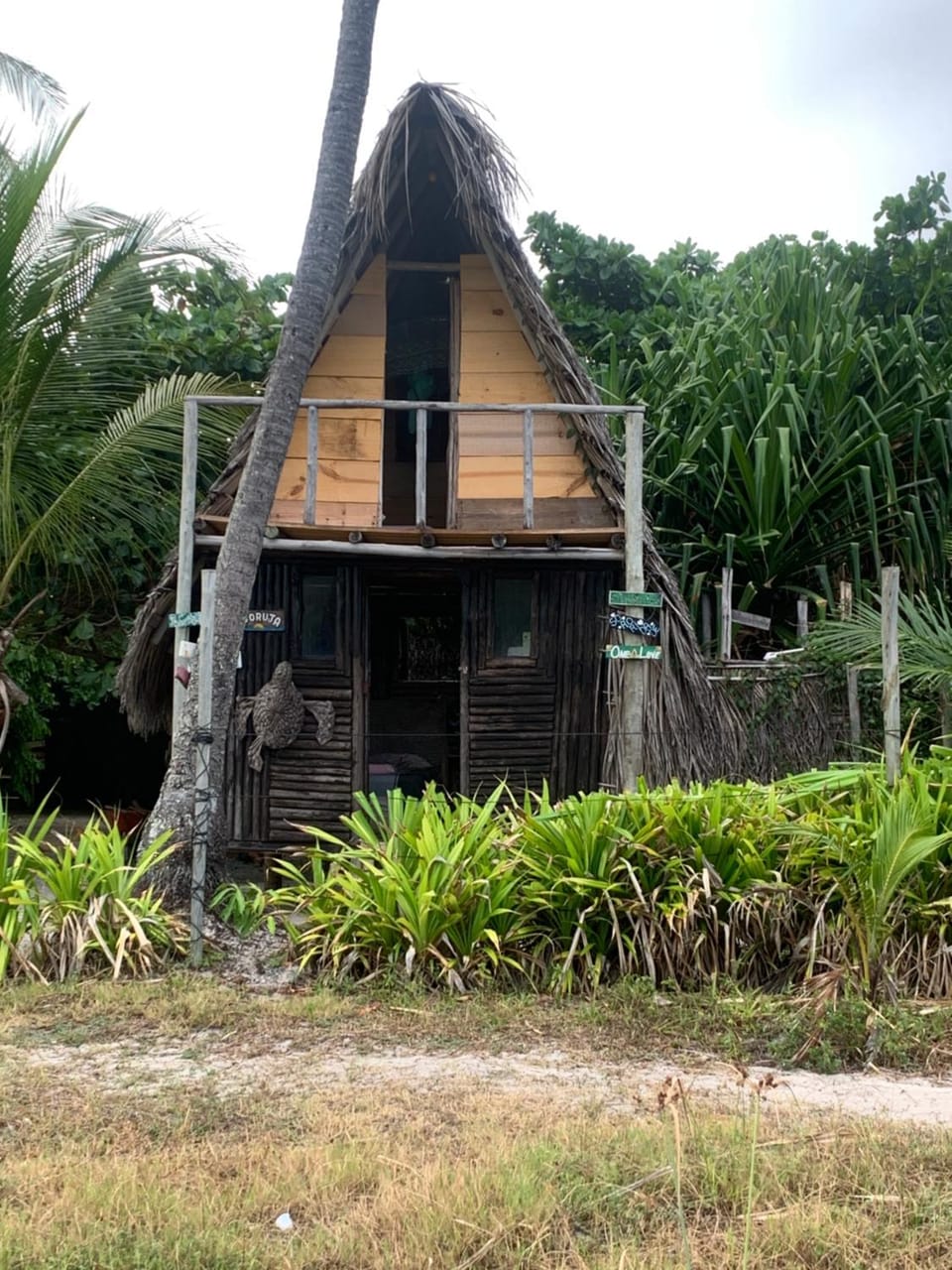 Cabana Família Coruja Campground/ 
RV Resort in Arembepe