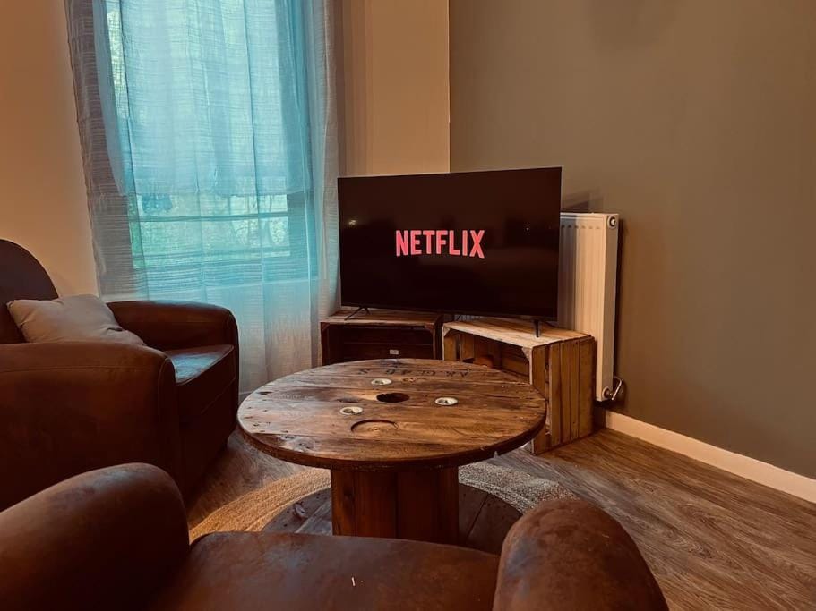 Communal lounge/ TV room, Living room