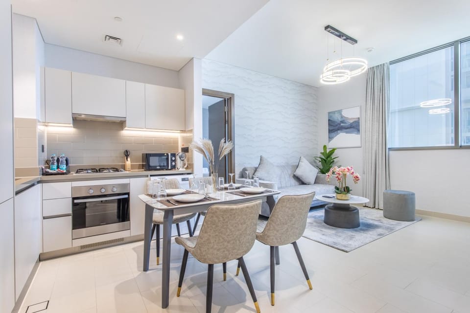 Kitchen or kitchenette, Dining area, minibar, pet friendly, stove