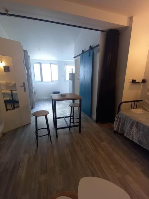 Un pied à terre dans la citadelle Apartment in Nouvelle-Aquitaine