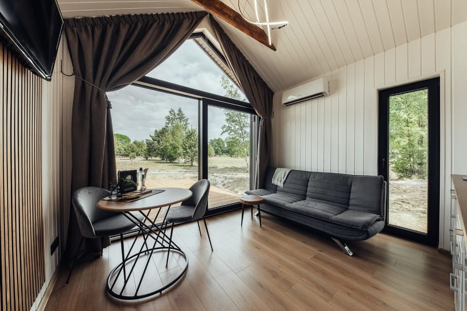 Patio, Day, TV and multimedia, Balcony/Terrace, Living room, Seating area, Dining area, Evening entertainment