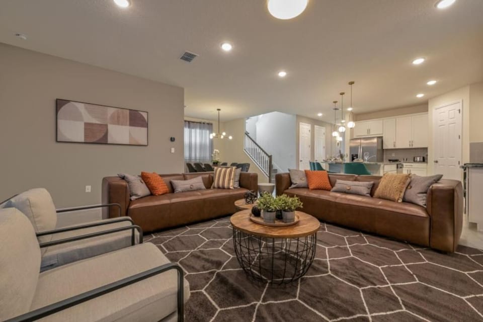 Gorgeous Resort Home for Your Family SO House in Four Corners