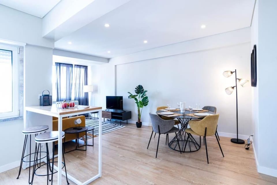 TV and multimedia, Living room, Dining area