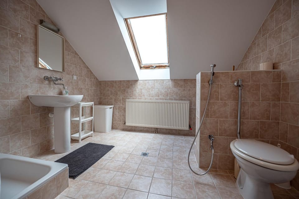 Toilet, Bathroom