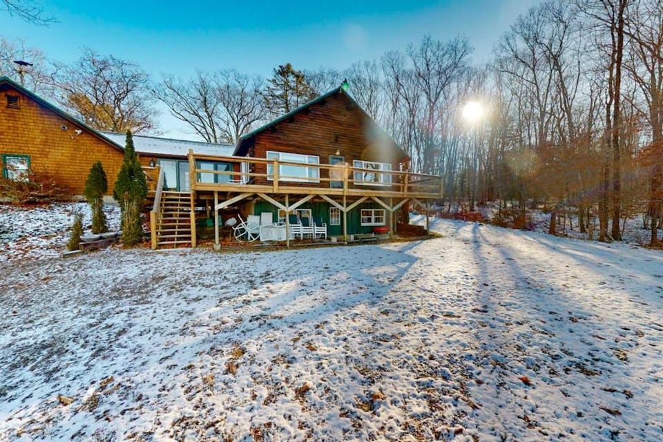 Property building, Day, Winter