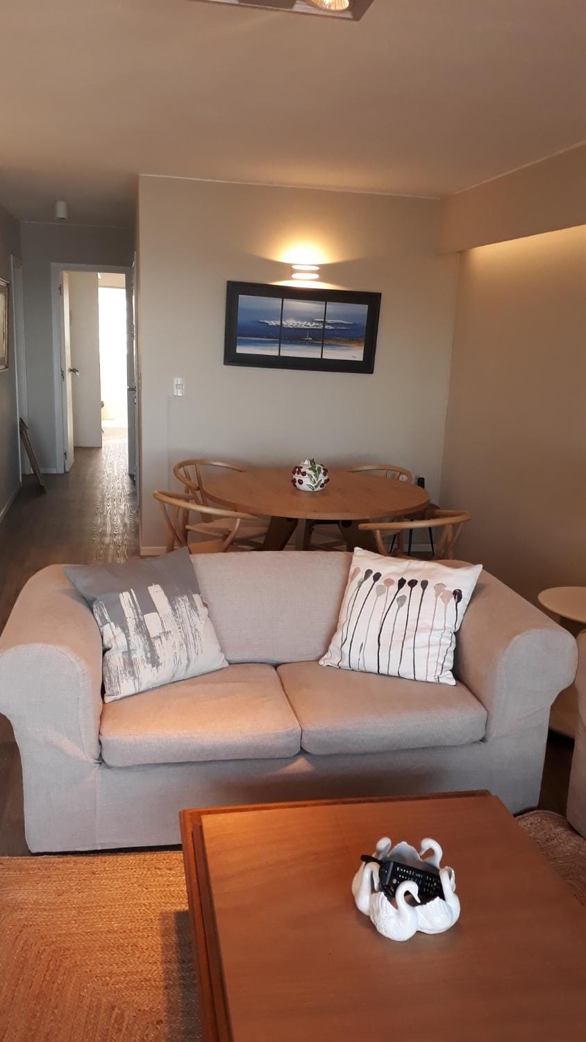 FULLY RENOVATED APT BY THE OCEAN Apartment in Punta del Este