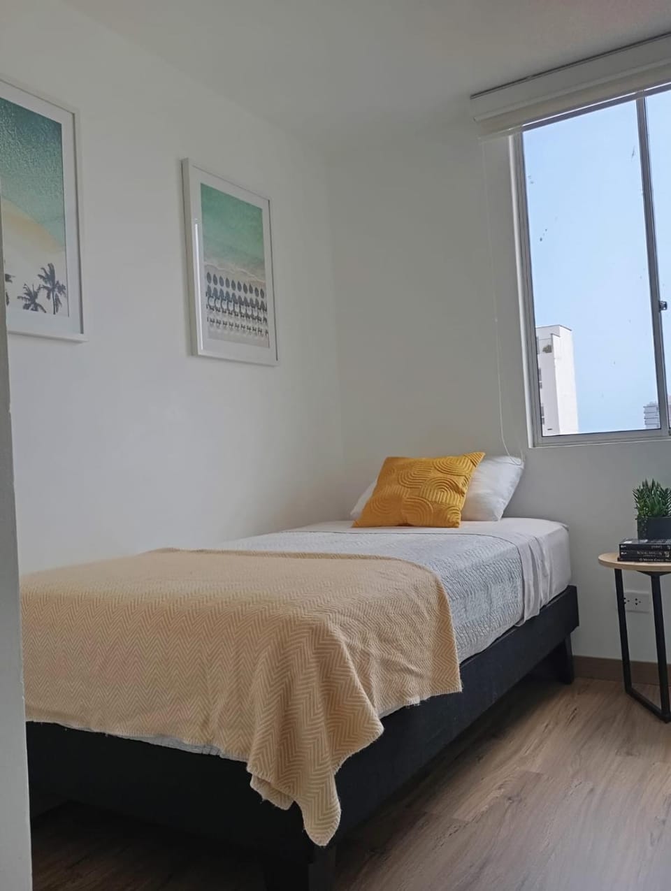 Bed, Photo of the whole room, Bedroom, internet, towels, wardrobe