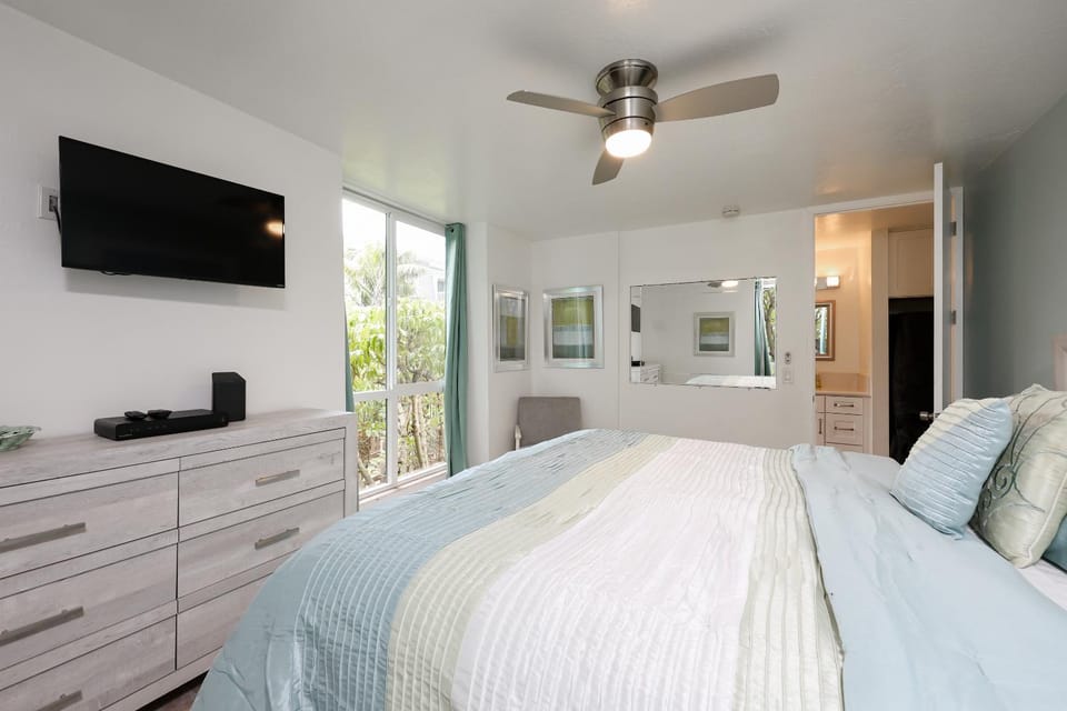 Oceanside Beach Condos House in Oceanside