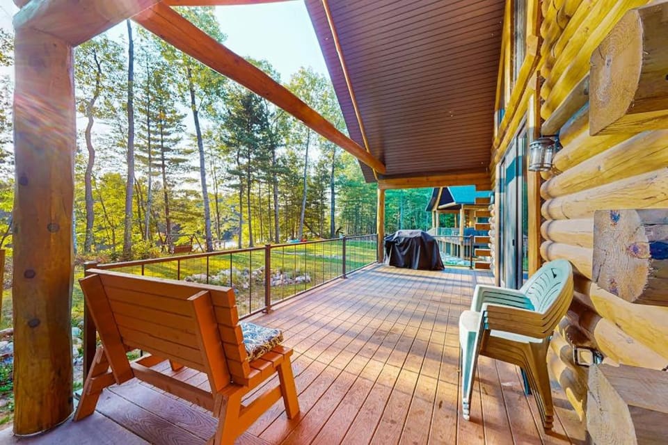 Black Bear Cabin Cabin in Wisconsin