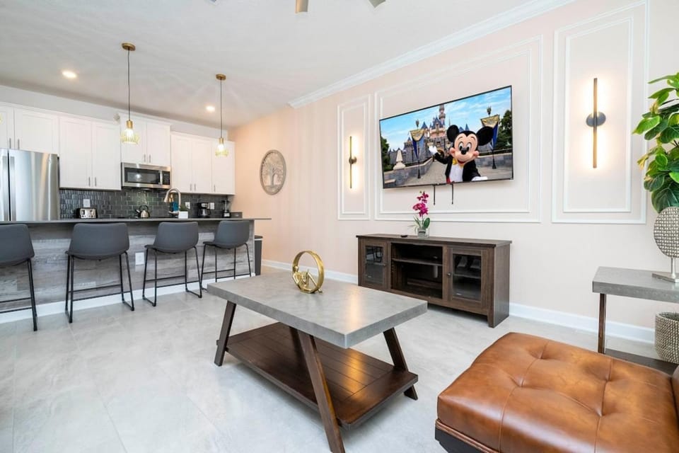 Communal lounge/ TV room, TV and multimedia, Evening entertainment