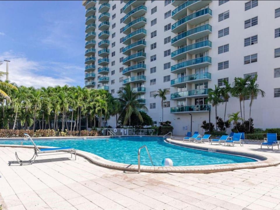 Property building, Swimming pool