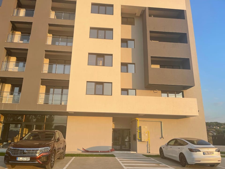 Property building, Day, Parking
