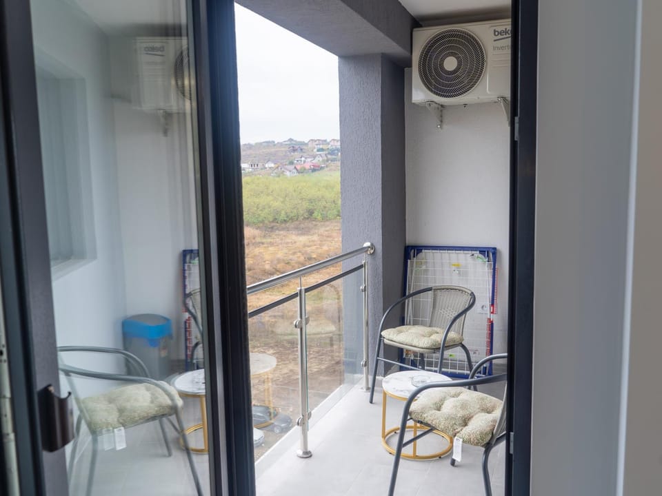 Day, Balcony/Terrace