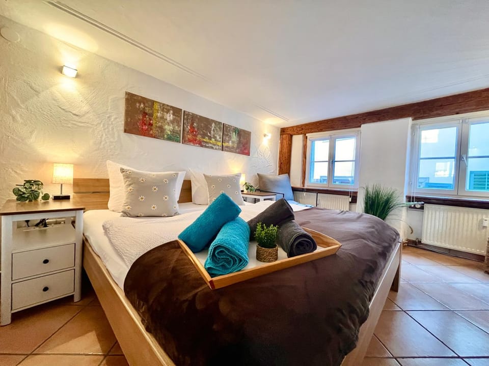 Bed, Bedroom