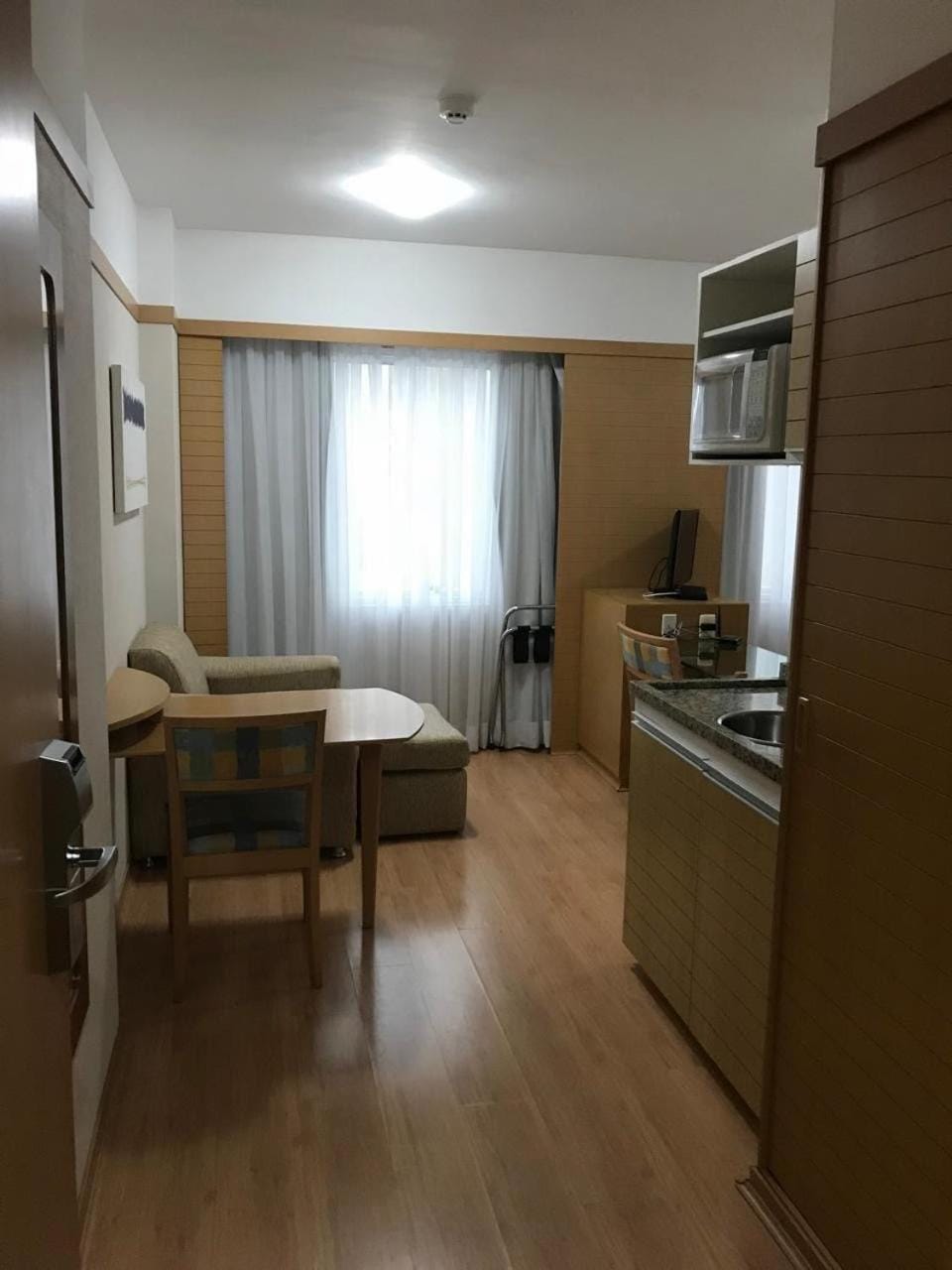 Flat na rua Bela Cintra 2 Hóspedes WI FI Apartment in Sao Paulo City