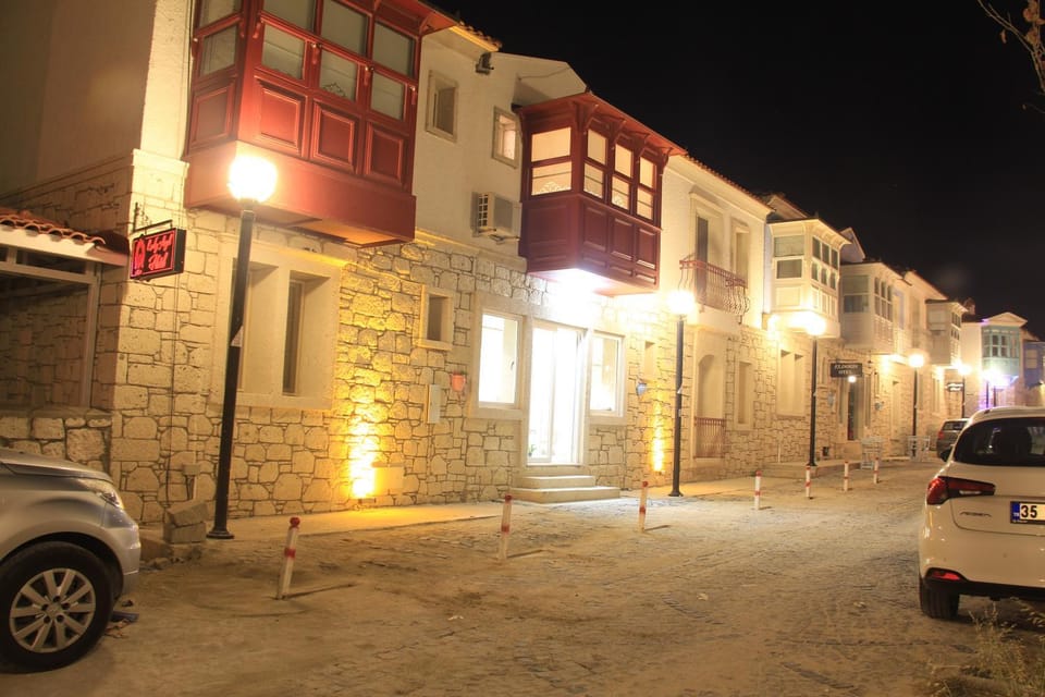 Alacati Lucky Angel Hotel Bed and Breakfast in Alaçatı
