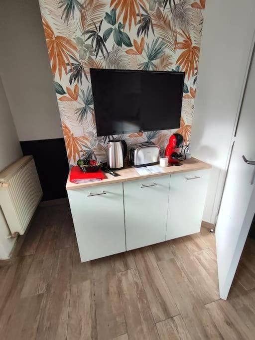 V13 Idéal Pro, Université, Evalley, proche grands axes Apartment in Cambrai