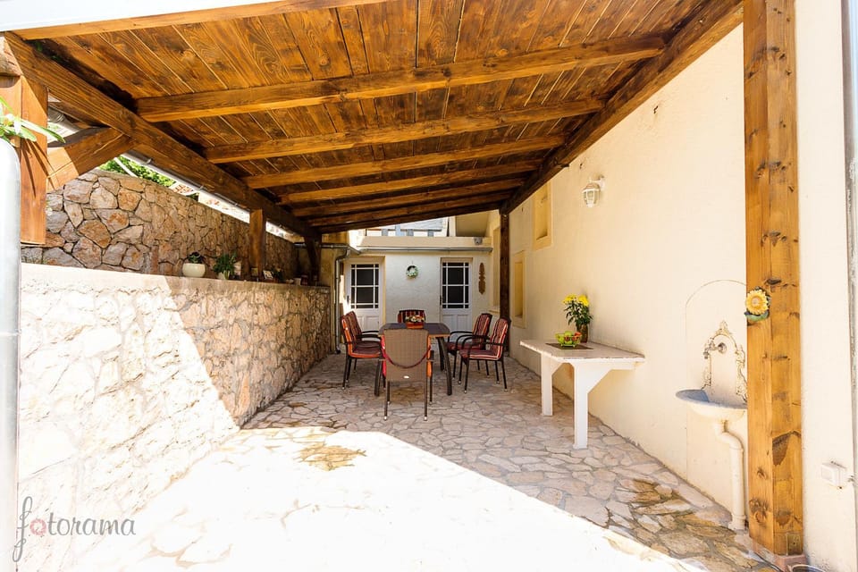 Patio, BBQ facilities, Seating area