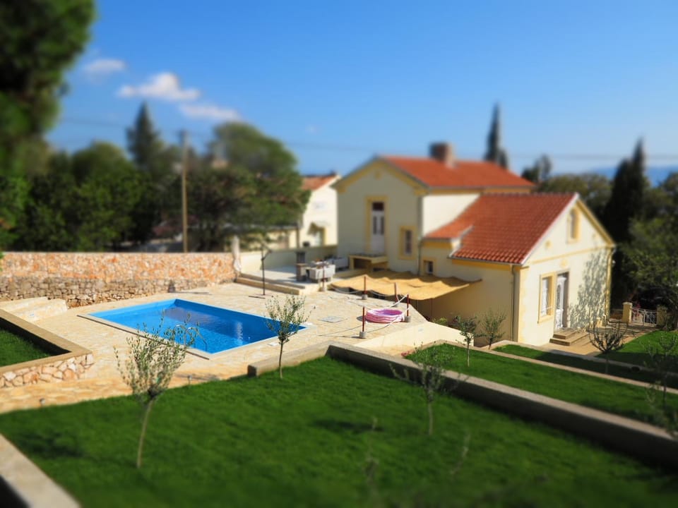 Facade/entrance, Swimming pool, Swimming pool