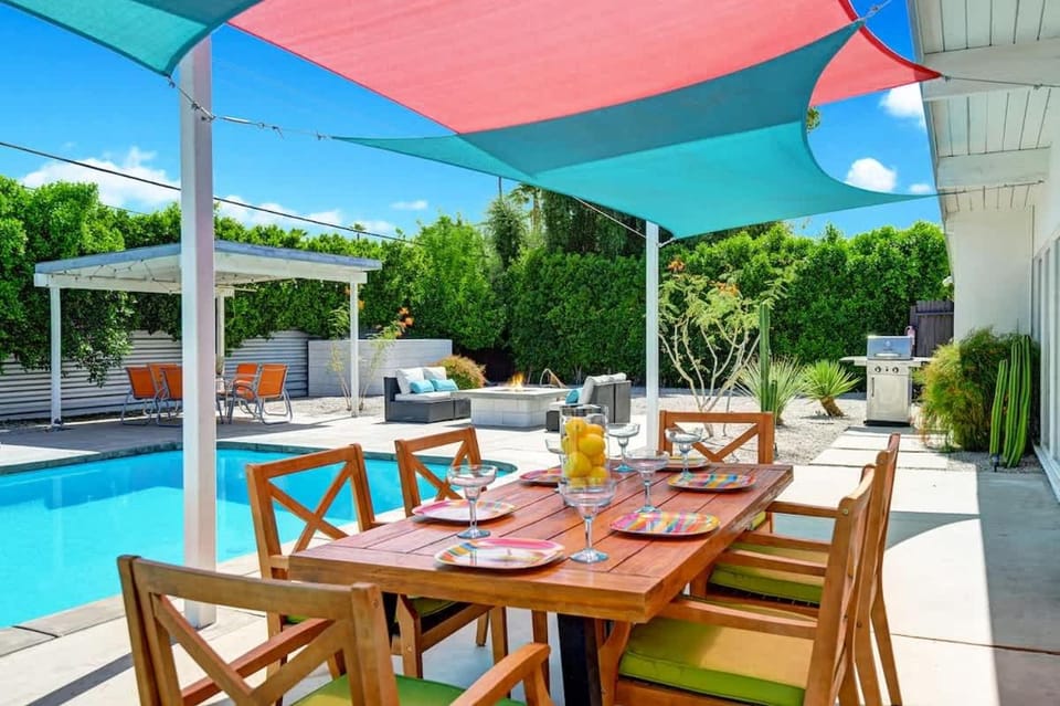 The Happy House - Alice Lodging House in Palm Springs