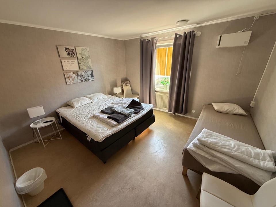 Bakgården Mariestad Hostel in Västra Götaland County