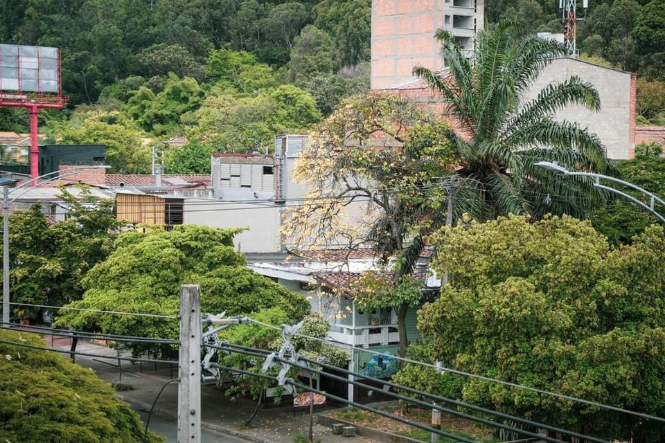 Amplio duplex con terraza privada. Apartment in Medellin