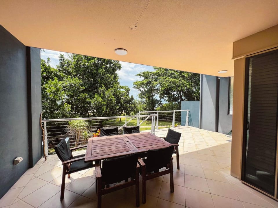 BHA 4 Beachfront Bliss 2 bed House in Mission Beach