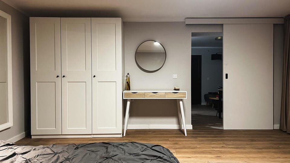 Bed, Bedroom, wardrobe