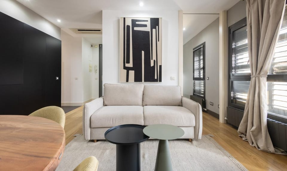 Bed, Living room, Dining area, Bedroom, air conditioner