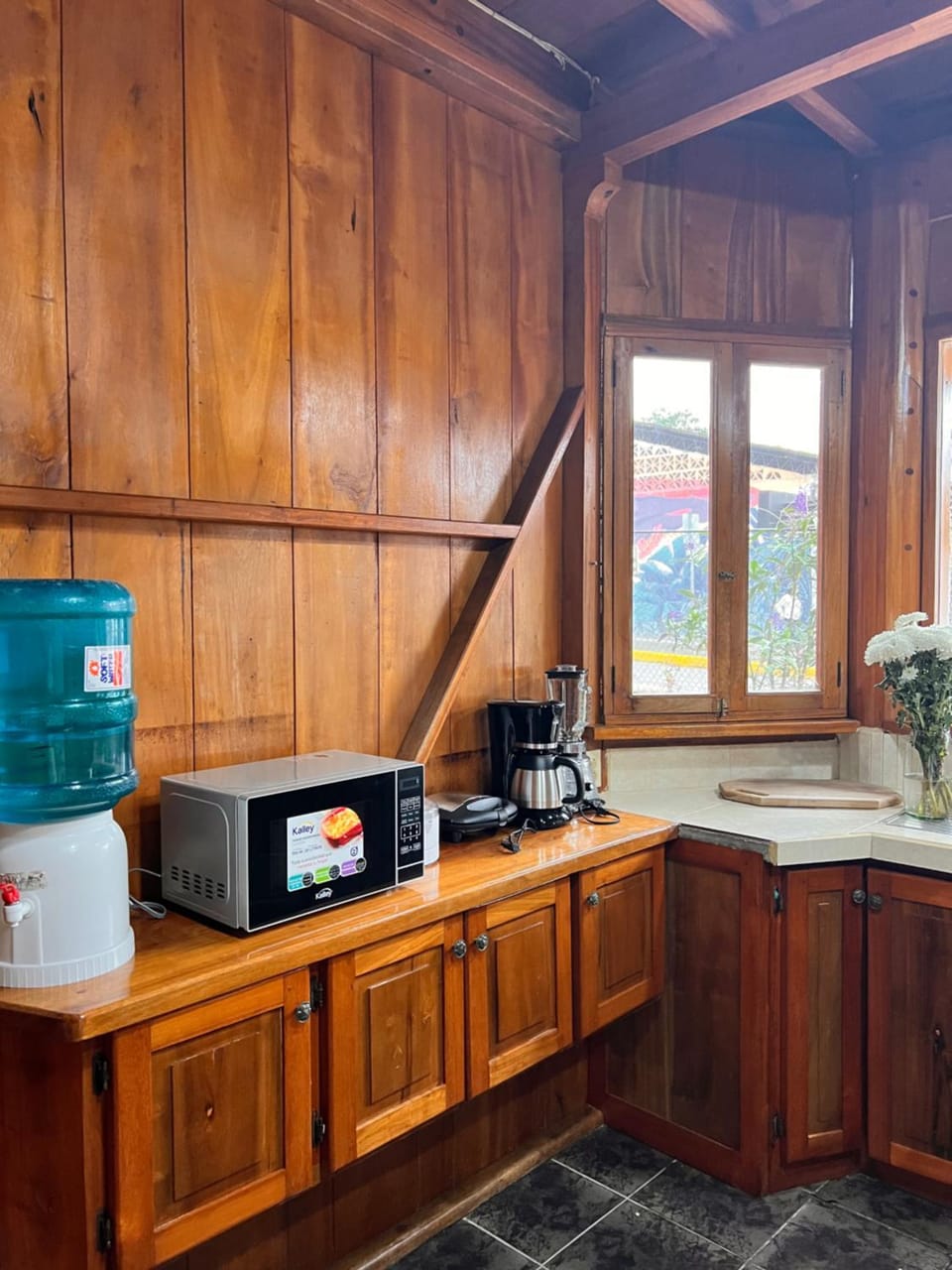 Kitchen or kitchenette, Kitchen or kitchenette