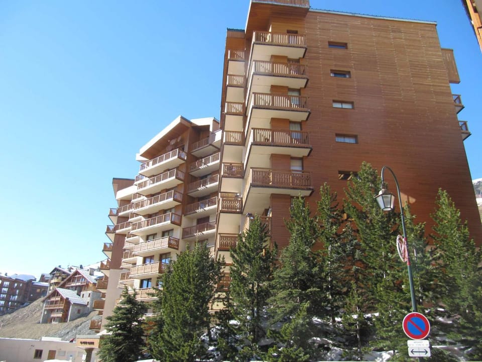 Appartement rénové pour 2 avec WiFi au centre de Val Thorens, proche pistes et commerces - FR-1-637-71 Apartment in Val Thorens