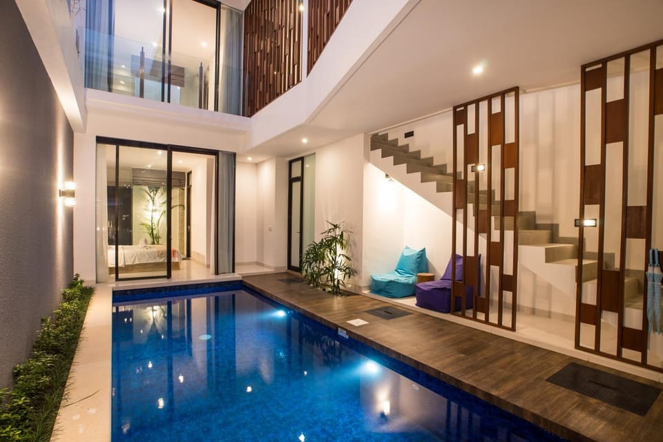 Pool view, Swimming pool
