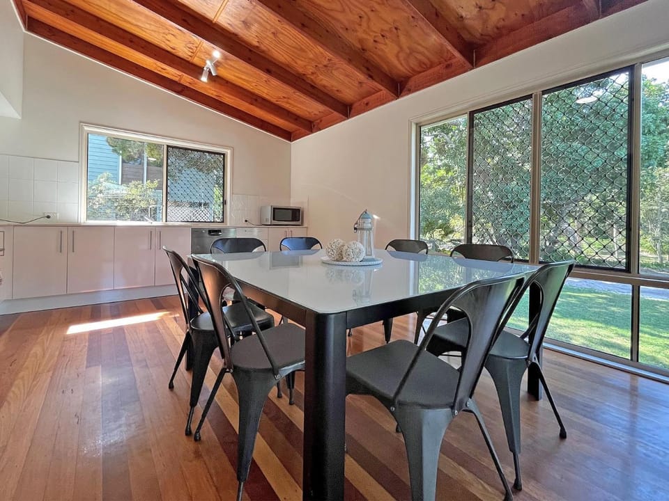 Flinders Breeze House in Amity Point