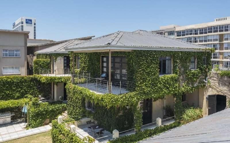 Property building, Spring, Day, Garden, Garden view